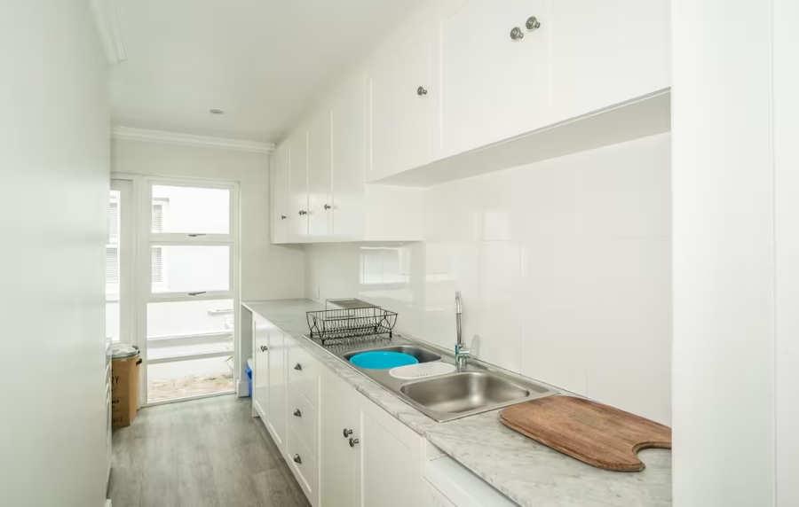 To Let 4 Bedroom Property for Rent in Lake Michelle Western Cape